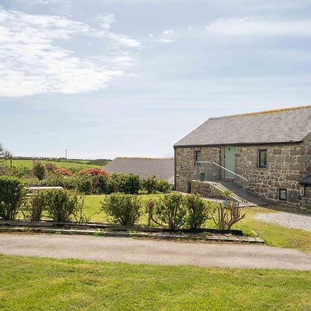 Porthcurno Barns, The Cart Lodge - Cosy Cottage, Walk To Porthcurno Beach, Pedn Vouder & Minack Theatre Пензанс Екстериор снимка