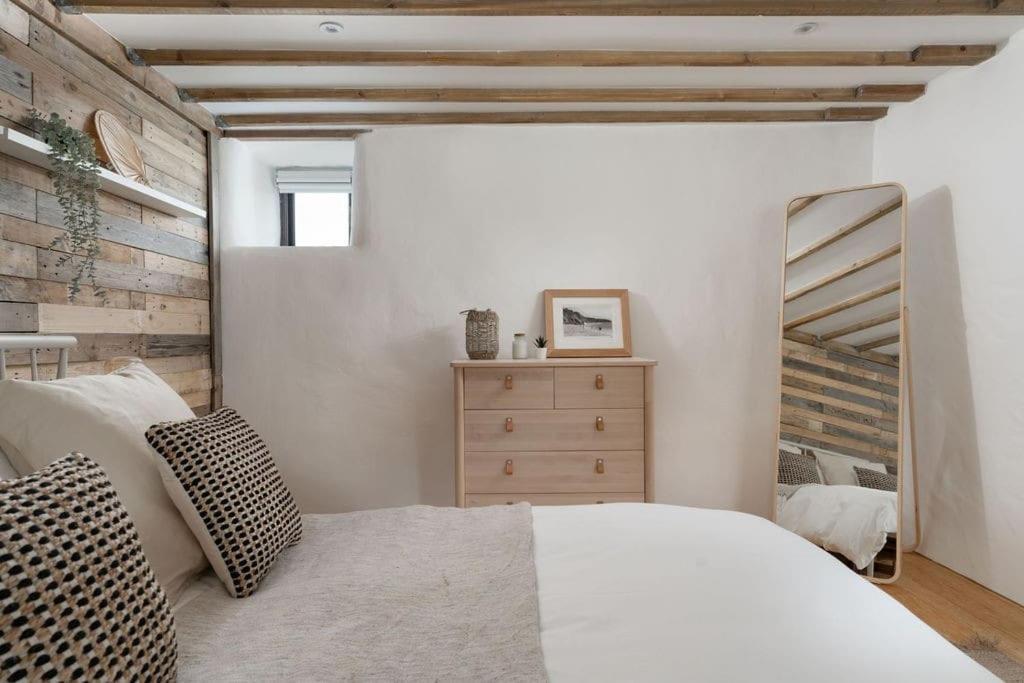 Porthcurno Barns, The Cart Lodge - Cosy Cottage, Walk To Porthcurno Beach, Pedn Vouder & Minack Theatre Пензанс Екстериор снимка